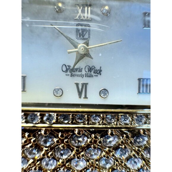 VINTAGE CLASSIC FULL RHINESTONE VICTORIA WIECK BEVERLY HILLS QUARTZ WATCH - Picture 7 of 8